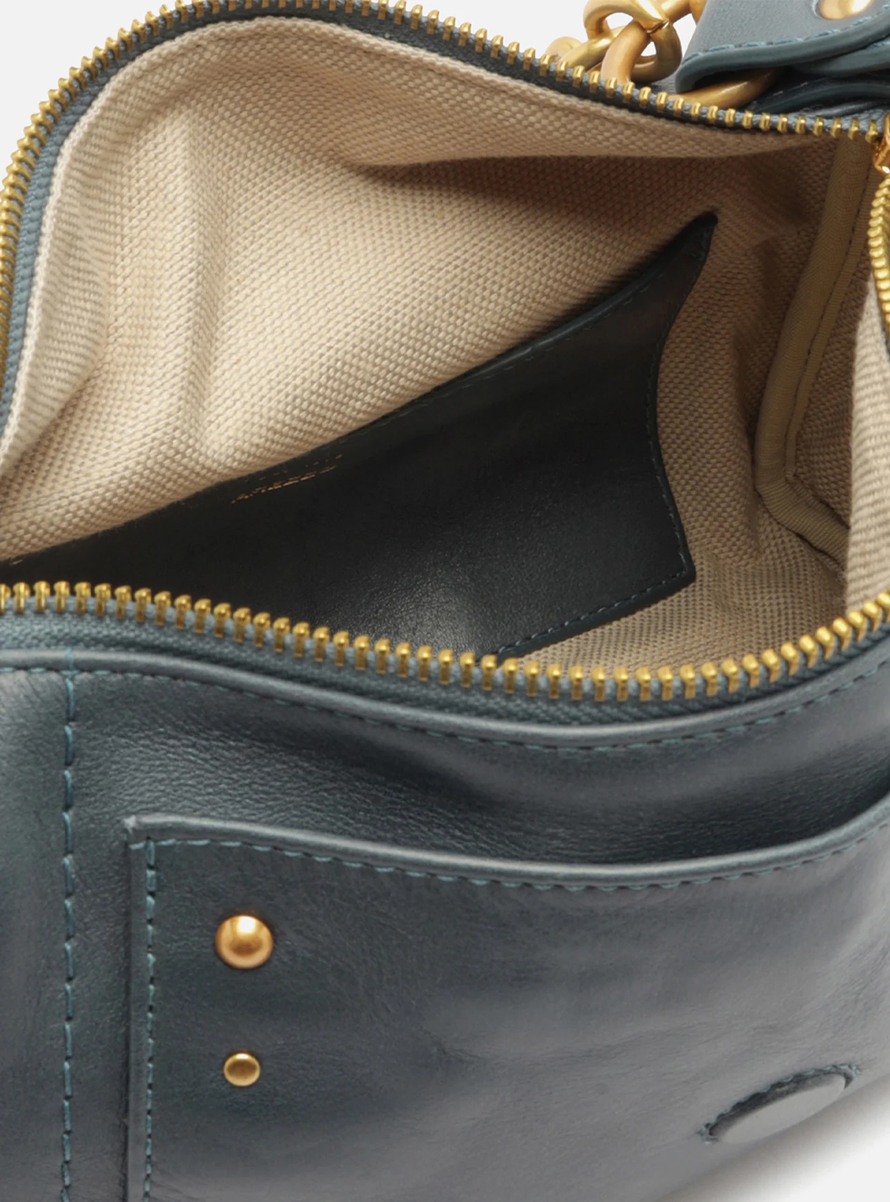 Gio Medium Leather Shoulder Bag - Image 3
